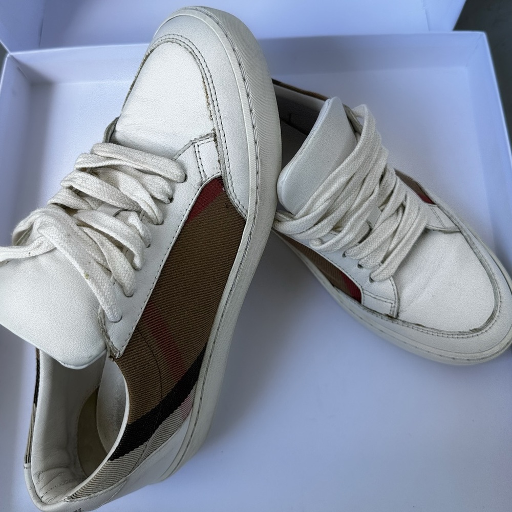 Burberry Women's Salmond Vintage Check Low Top Sneakers - White - Size 7 - Picture 3 of 3